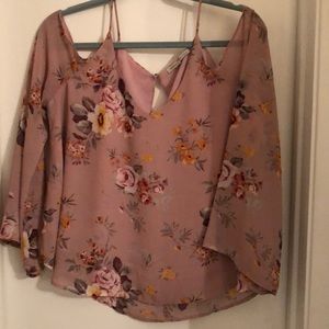 🔴3/20 Floral shoulder less pink blouse